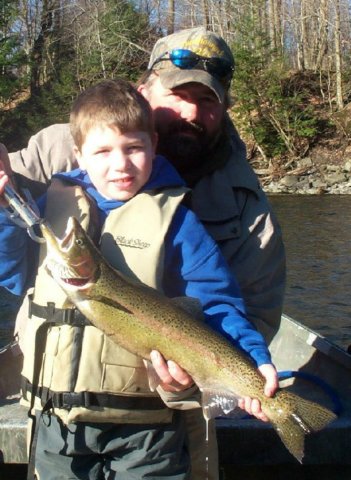 Drift boat steelhead fishing along the Salmon River in Pulaski NY.