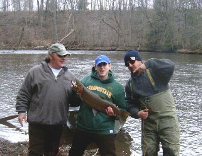 Drift boat steelhead fishing along the Salmon River in Pulaski NY.