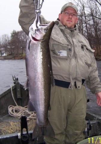 Drift boat steelhead fishing along the Salmon River in Pulaski NY.