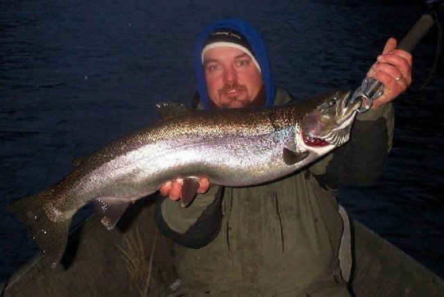 Drift boat steelhead fishing along the Salmon River in Pulaski NY.